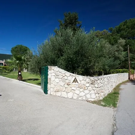 Thalia - 2 Bedrooms, Sleeps 4p Villa *