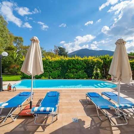 Thalia - 2 Bedrooms, Sleeps 4p Villa