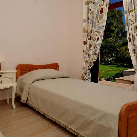 Thalia - 2 Bedrooms, Sleeps 4p Villa *