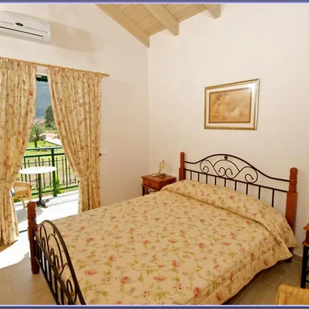 Villa Thalia - 2 Bedrooms, Sleeps 4p Sami (Kefalonia)