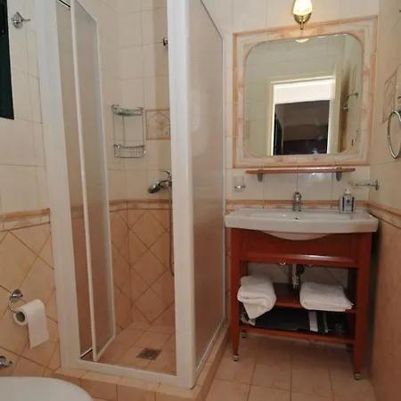 Thalia - 2 Bedrooms, Sleeps 4p Villa