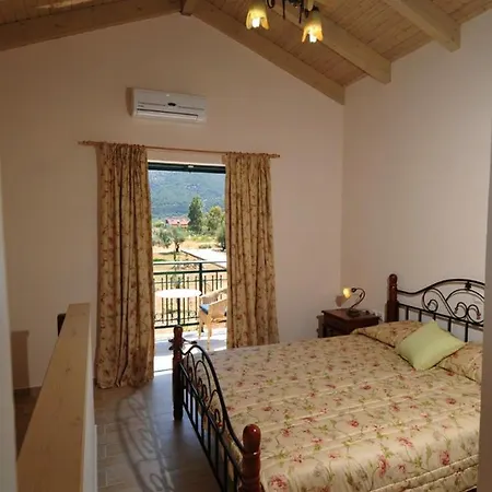 Thalia - 2 Bedrooms, Sleeps 4p Villa