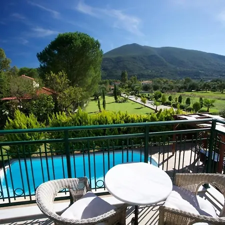 Villa Thalia - 2 Bedrooms, Sleeps 4p *